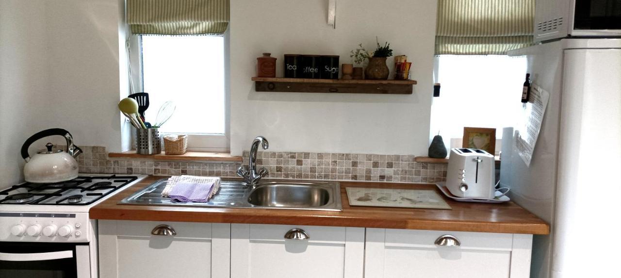 The Wood Cottage Scarborough Exterior foto